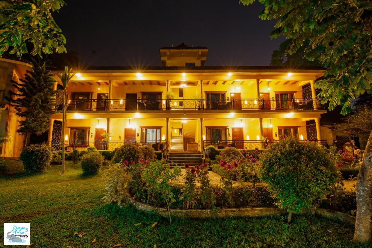 Kc'S Home Sauraha Extérieur photo